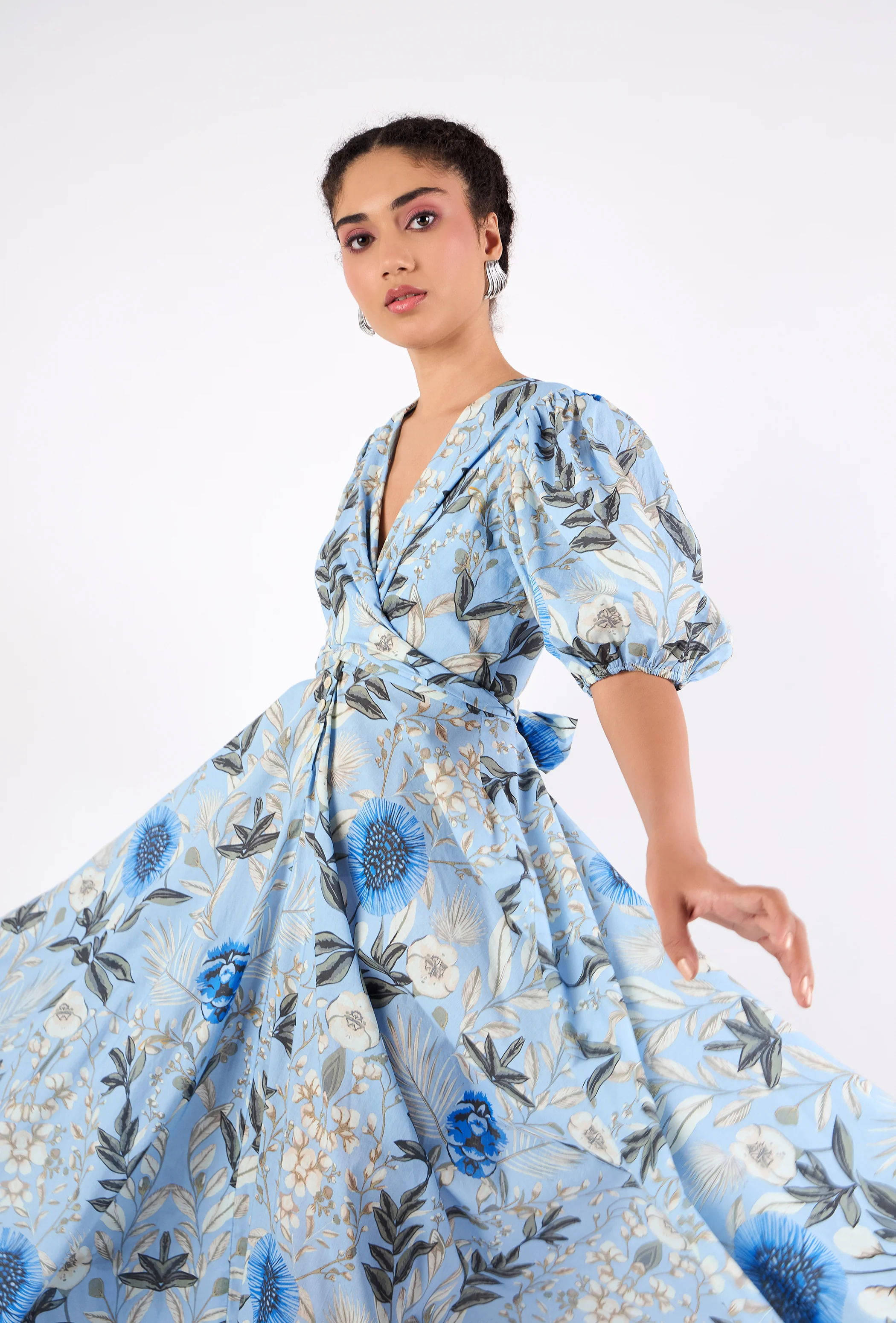 1379 Lola - Image 5