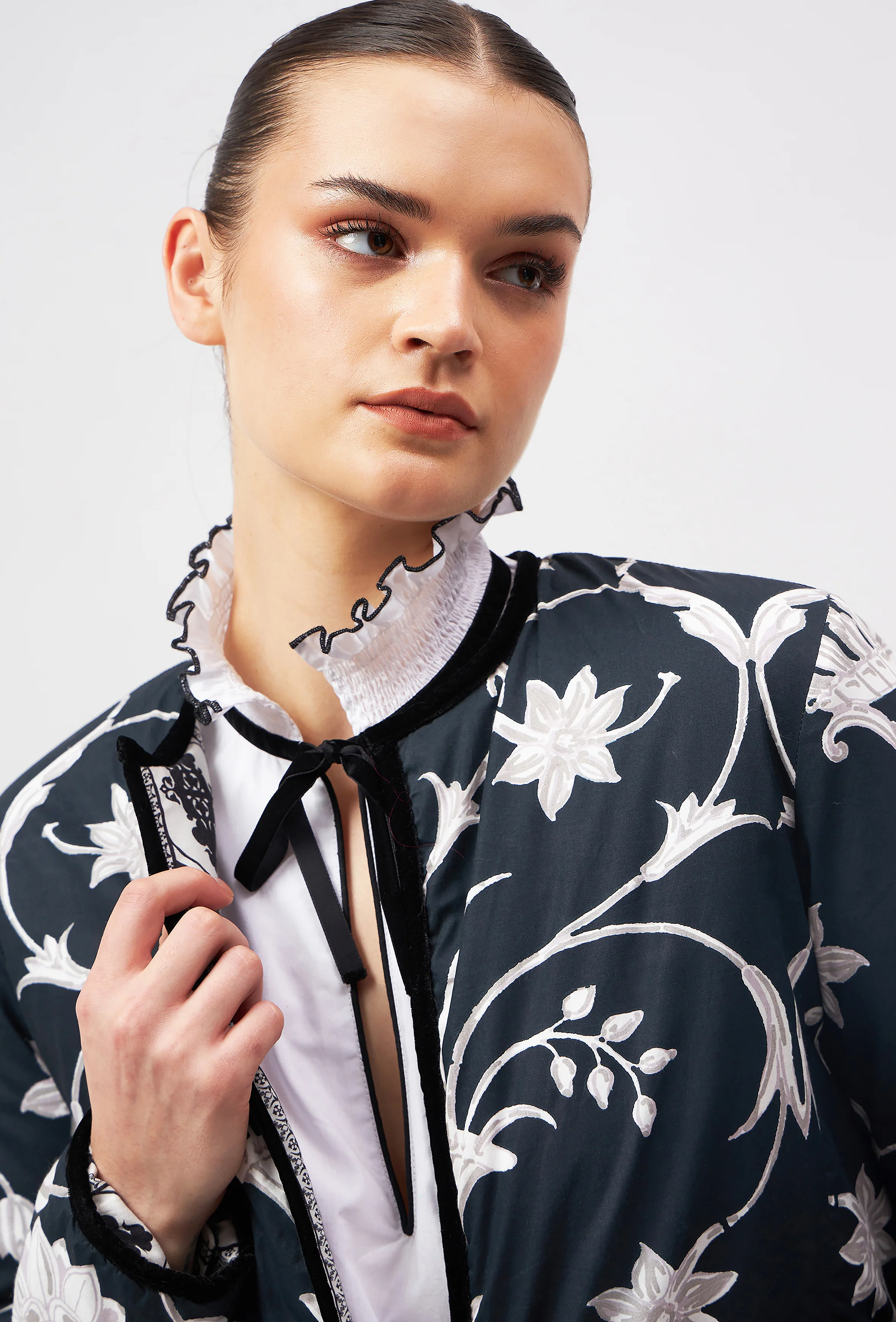 1499 Joan Reversible Jacket - Image 3
