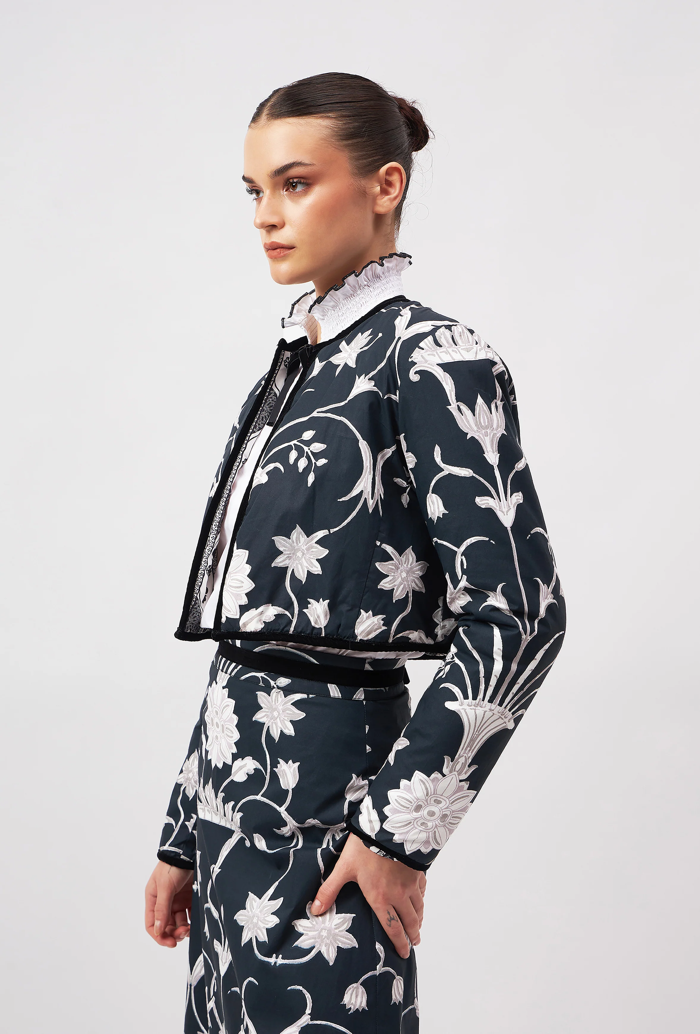 1499 Joan Reversible Jacket - Image 4