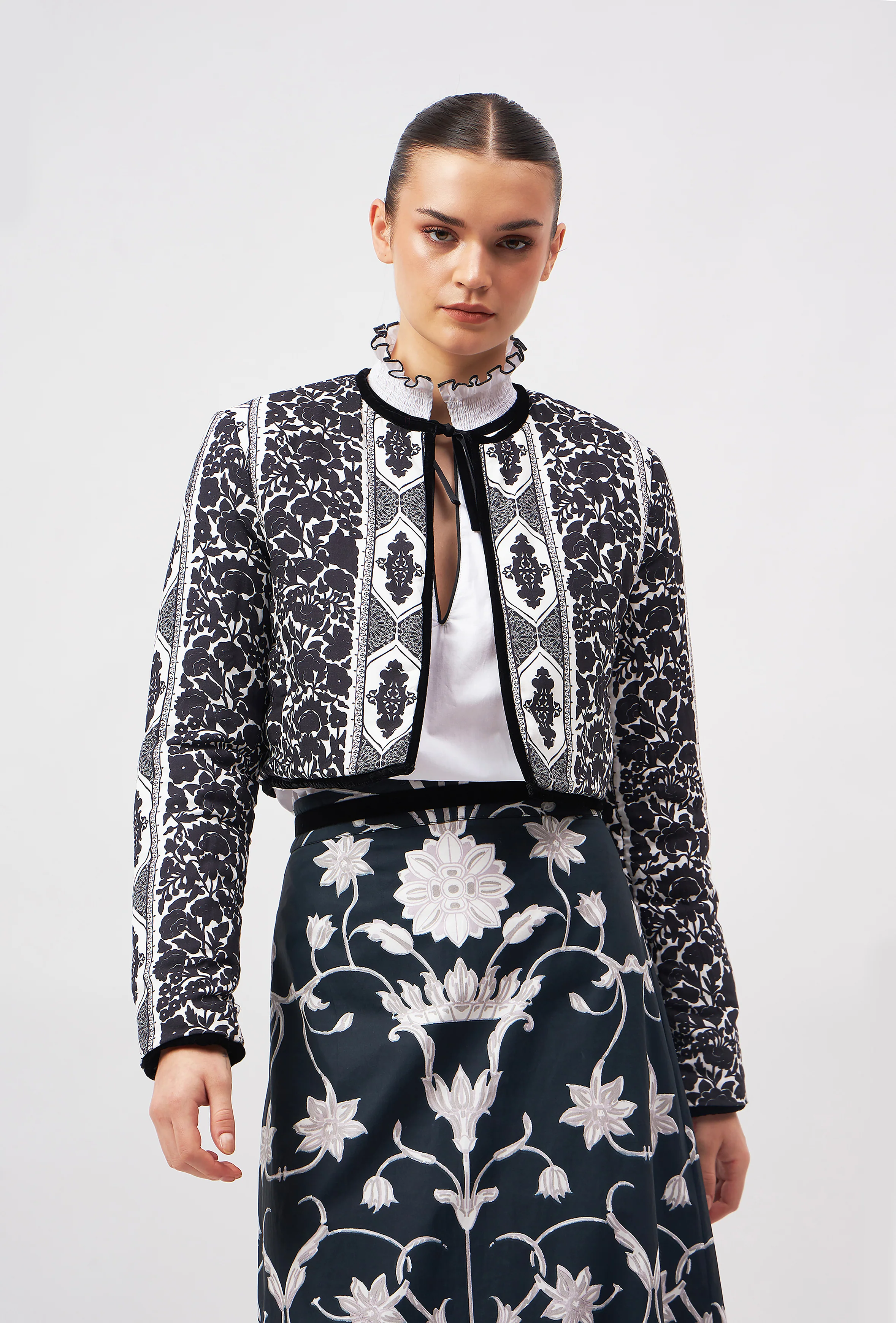 1499 Joan Reversible Jacket - Image 6